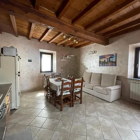Casa Ticino * 卡斯特尔图-苏帕提茨诺